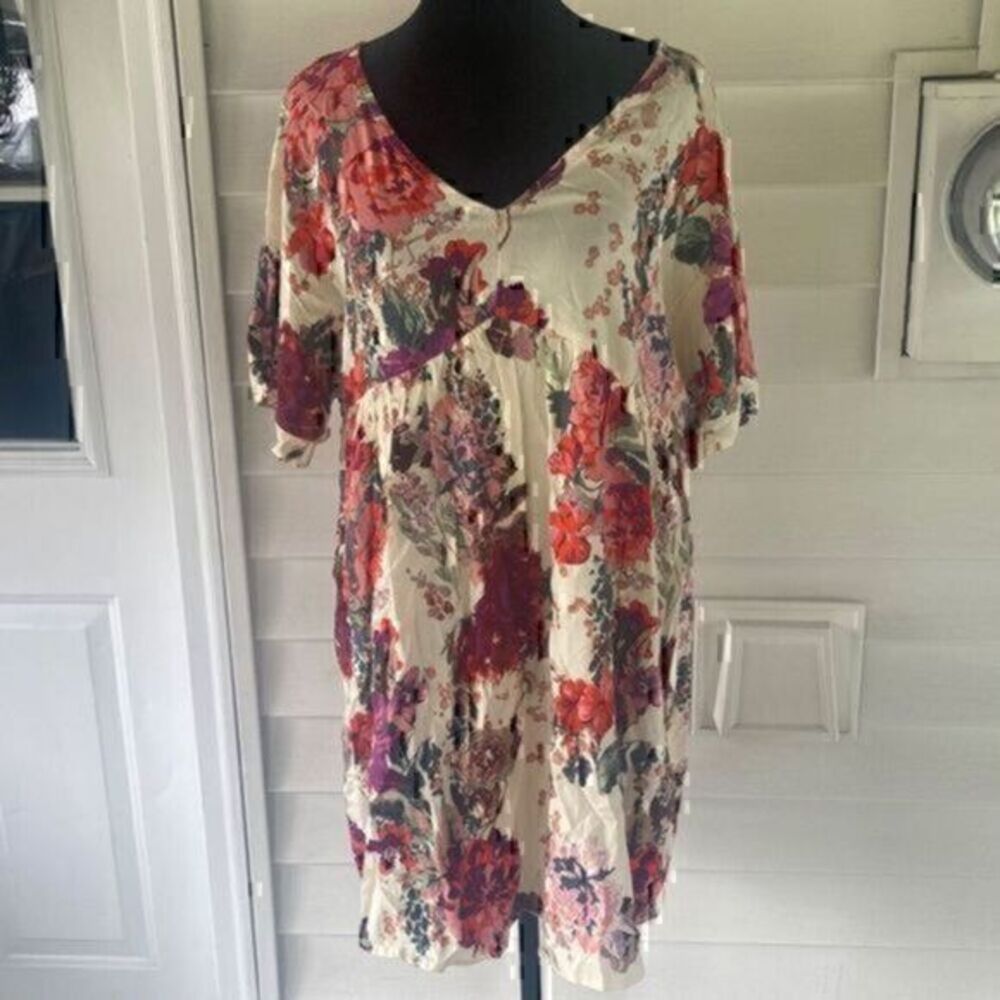 Andree by Unit medium top D